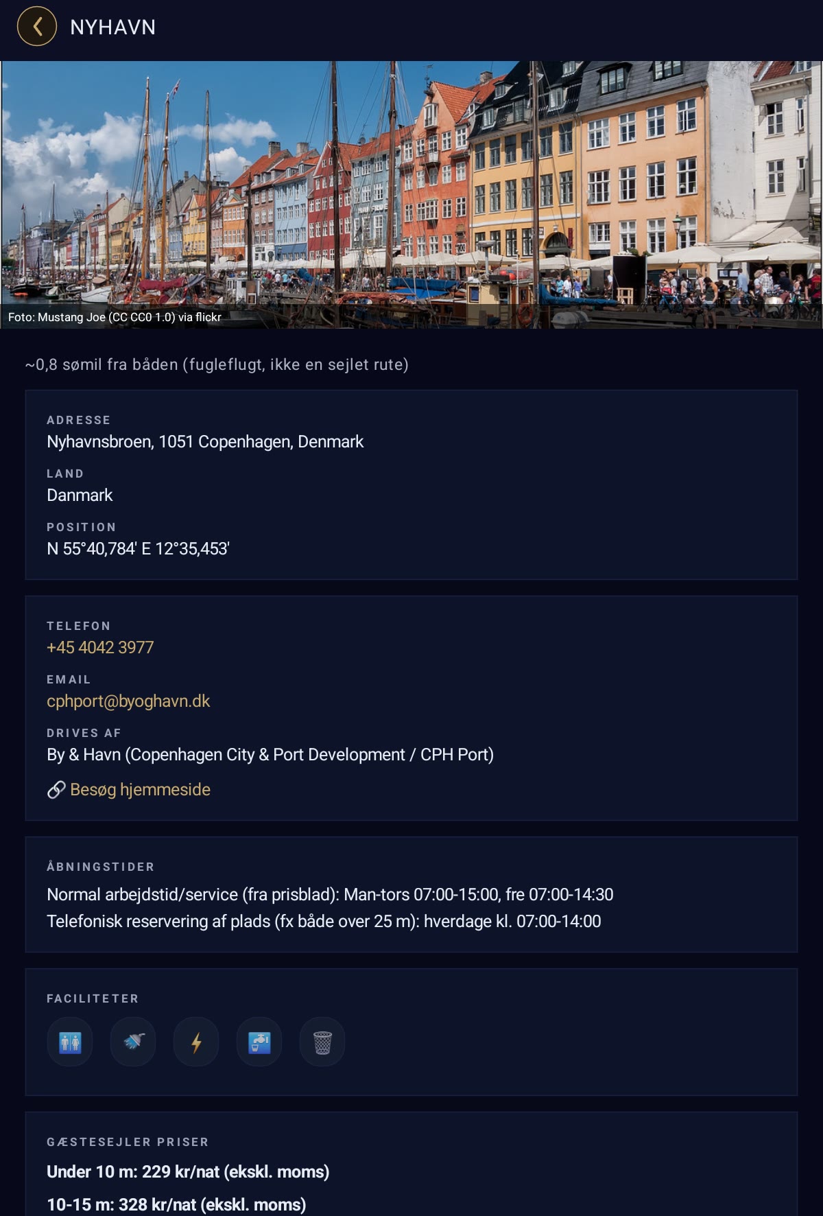The AYLO app showing Nyhavn marina with photo, address, position, opening hours, facilities and visitor rates.